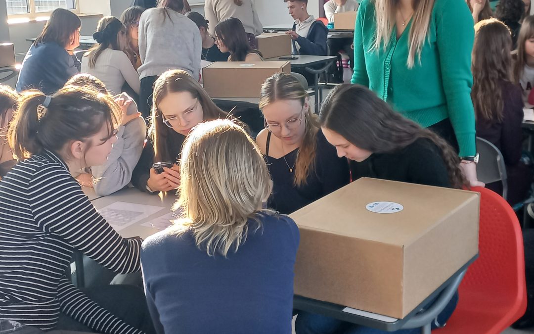 Siguldas Valsts ģimnāzijas skolēni aktīvi līdzdarbojas