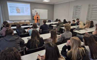 Ekonomikas un Kultūras augstskolas studenti pēta ilgtspējīgas attīstības un aprites ekonomikas principus
