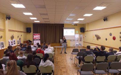 Latgales jaunieši pārbauda gatavību krīzes situācijām: Dagdā un Krāslavā viesojas projekta īstenotājas