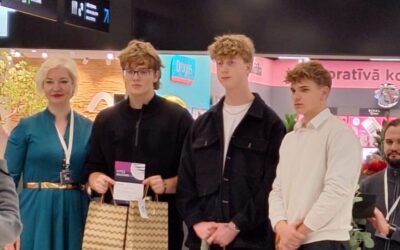 Latvijas Ilgtspējīgu iepirkumu asociācijas valdes priekšsēdetāja Inese Pelša piedalījās Junior Achievment Latvia Cits bazārs žūrijā